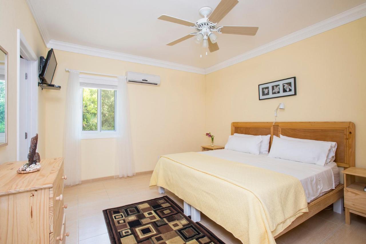 Sir Charles Guest House Palmetto Point Exteriér fotografie